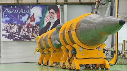 Irán presenta misil Raad con motor compuesto Zoheir+Video