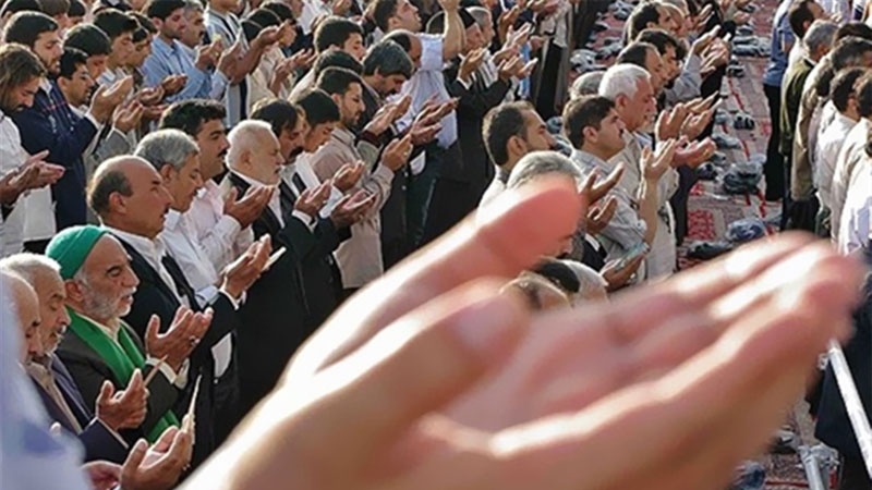 Shalat dan berdoa