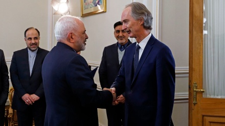 イラン外相、「シリア危機解決に向けた協力の用意あり」