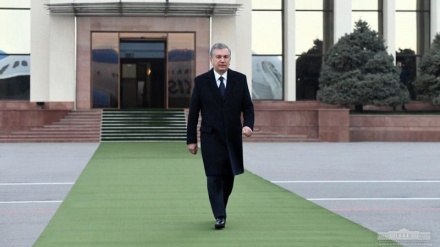 Шавкат Мирзиёев Анқарага борди