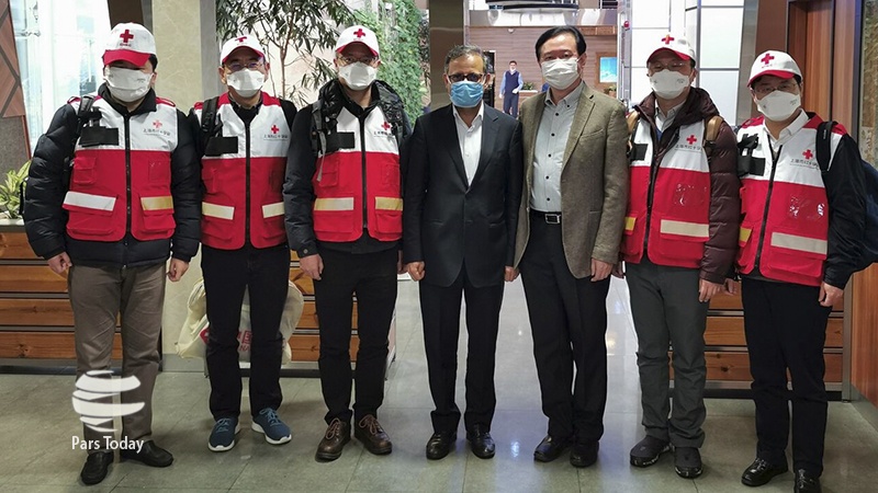 Un equipo de médicos especializados chinos arriba a Teherán