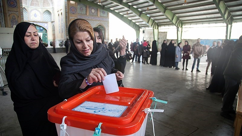 Continúa el proceso gradual de conteo de votos en Irán