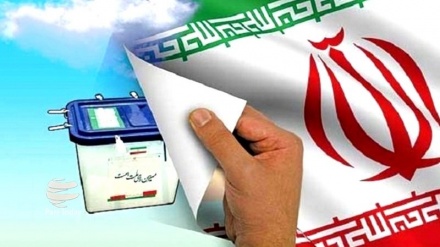 Iran: le scrutin législatif est-il décisif pour l'avenir du pays? 