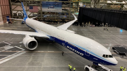 Boeing, multa da 6,6 milioni per carenze sicurezza
