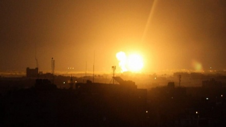 イスラエル軍がパレスチナ・ガザ地区を砲撃