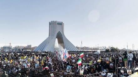 視点；４１年を費やしても、イラン国民の地位と偉大さを理解できない米国