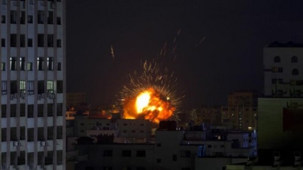 イスラエル軍の無人機が、ガザを空爆