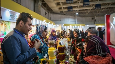 Pameran Pariwisata Internasional di Tehran (2)