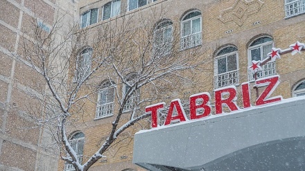 Hari ini, Tabriz Diguyur Salju Lebat (2)