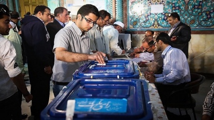 Iranians start voting in parliamentary elections amid US animosity