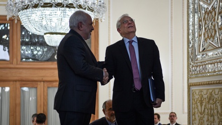 Josep Borrell takohet me Muhamed Xhavad Zarif në Teheran 