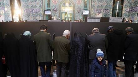 Эрон давлат масъуллари парламент сайловларида қатнашдилар(фотожамланма 2)