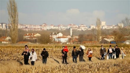 Greece tightens border control after Turkey opens gates