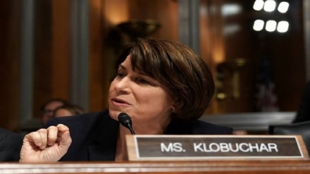 הסנאטורית הדמוקרטית קלובשר, במקום השלישי בפריימריז בניו המפשייר