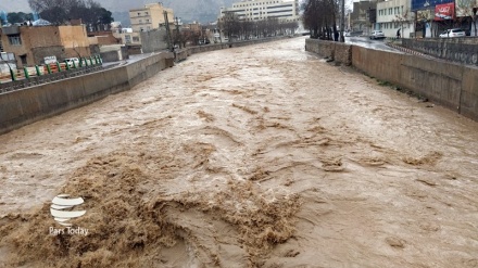 Video: Las fuertes lluvias en la provincia de Lorestán, Irán