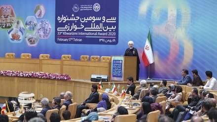 روحانی: سران جهان مبهوت ایستادگی ملت ایران در برابر فشارهای دشمنان هستند