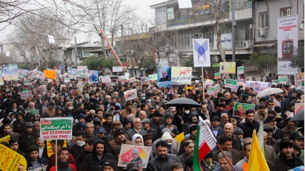 Eýranyň gülüstan welaýatynyň ilaty giň gerimde 22-nji bahman gününiň ýol ýörişliklerine gatnaşdy(12)