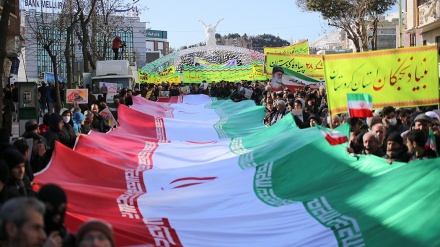 l'Iran tout entier célèbre le 40ème anniversaire de la victoire de la Révolution islamique