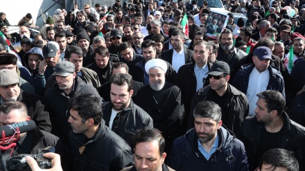 Iran: Rohani, gli Usa non ci faranno cedere