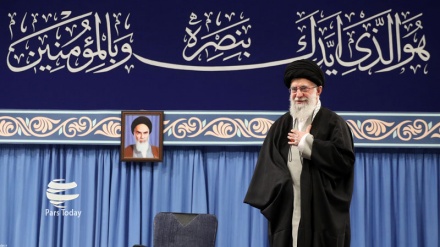 Líder de Irán: El “acuerdo del siglo” morirá antes que Trump+Fotos