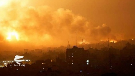 犹太复国主义政权战机和火炮袭击加沙地带