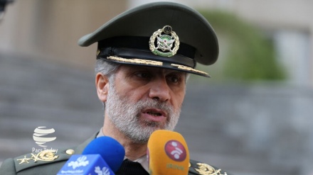 امیرحاتمی: ایران توانایی تولید تسلیحات دفاعی راهبردی را دارد