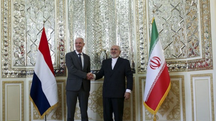 イラン外相とオランダ外相が会談