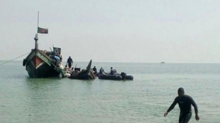 বঙ্গোপসাগরে ট্রলারডুবি: আরও ৩ রোহিঙ্গাকে জীবিত উদ্ধার