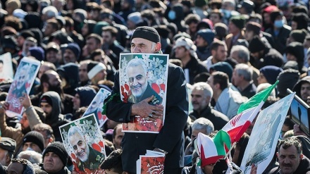 イスラム革命勝利41周年を祝う記念行進（写真）