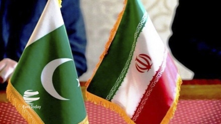 تاکید ایران و پاکستان بر گسترش همکاری دفاعی 