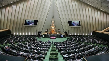 Fonction du Parlement iranien