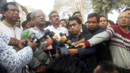 মহান ভাষা দিবসে বলতে বাধ্য হচ্ছি, দেশে গণতন্ত্র নেই: মির্জা ফখরুল