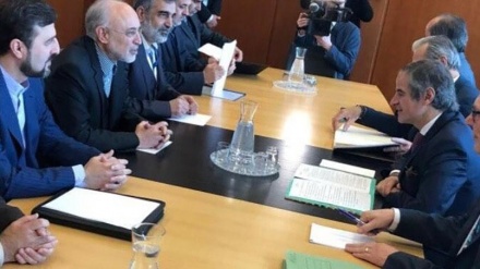 イラン原子力庁長官「イランは圧力下では決断しない」　ＩＡＥＡ事務局長との会談後