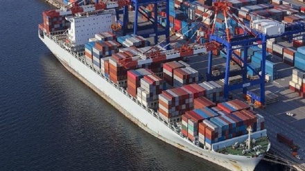 Perdagangan Indonesia-Malaysia, Ada Surplus 200 Persen