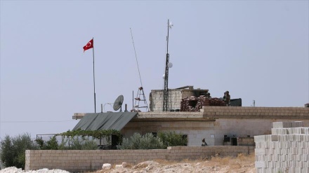 Turquía retira armas pesadas de sus puestos militares en Idlib