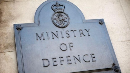 英国国防省、「新型コロナ対策に向け、２万人の軍隊が出動態勢に」