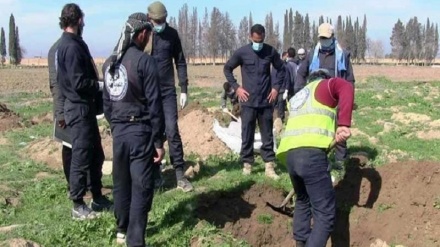 کشف گورجمعی با 145 جسد متعلق به جنایات داعش در شمال سوریه 