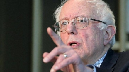 サンダース米上院議員、政府の検疫費用請求を批判