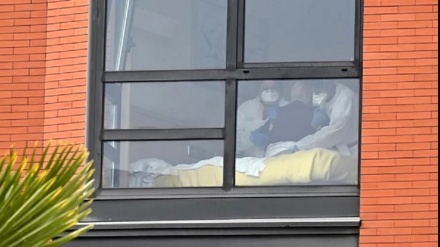 スペインで、新型コロナに感染した高齢者が老人ホームに放置