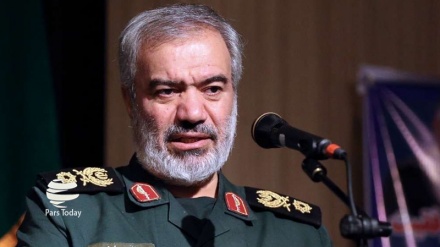 سردار فدوی: سپاه پاسداران با همه توان در کنار مردم ایران برای مبارزه با کرونا است