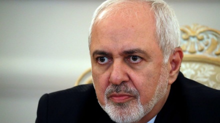 Zarif: Amerika pitneçi döwlete öwrüldi / Saud Arabystany oýanmalydyr