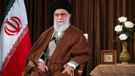 Líder iraní tacha de “charlatanas” a autoridades de EEUU