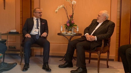 イラン外相「EUはアメリカの違法な制裁を承認すべきではない」