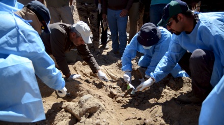 Zbulohet një varrezë masive me 145 trupa të krimeve të ISIS në veri të Sirisë