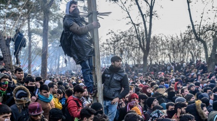 Makumi ya maelfu ya wahajiri wavuka mpaka wa Uturuki na kuingia Ulaya