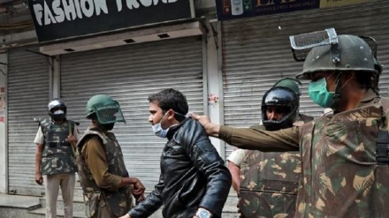  Police clear citizenship law protest site in Indian capital, citing virus lockdown 