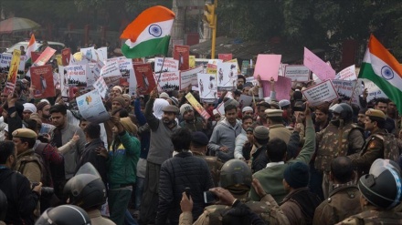 भारतः नागरिक संशोधन क़ानून लागू कर दिया गया, सरकार फ़ैसले पर अडिग विरोध का सिलसिला जारी