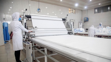 イランが新型コロナ対策用品の国内需要に対応