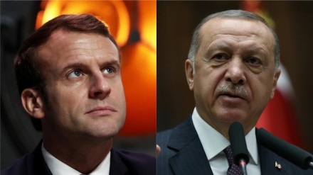 Erdogan: Macron vuole 'regolare i conti con l'Islam ed i musulmani'