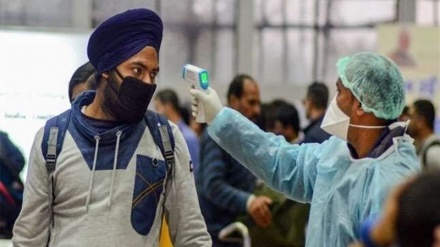 インドの新型コロナウイルス感染者　1日で20％増